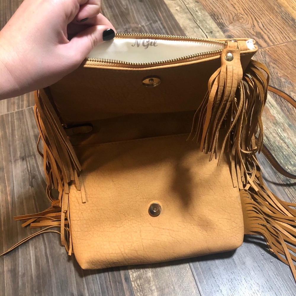 Purse - Picture 3 of 4